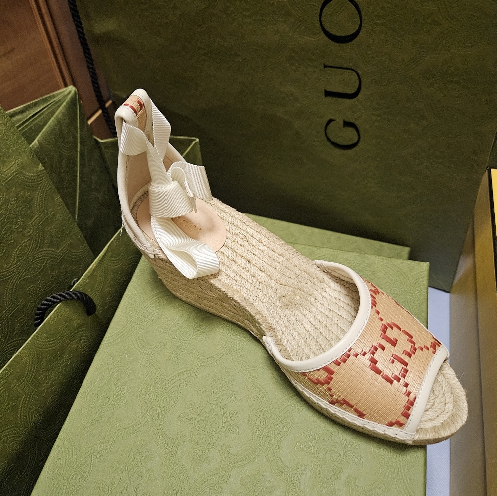 New Gucci GG Logo Wedge Ankle Strap Heels Shoes Size 39 - Picture 6 of 7